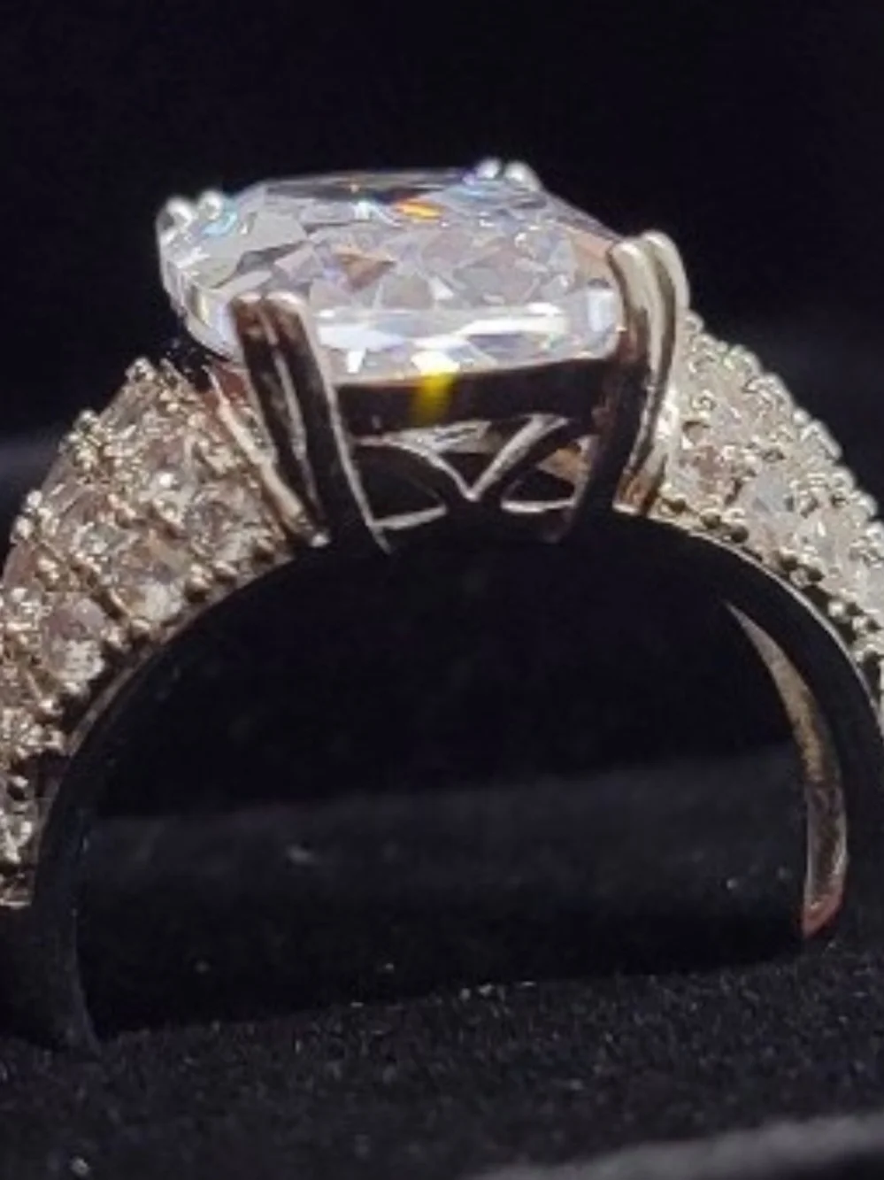 Sparkling White Cubic Zirconia Pavé Ring - Women Jewelry